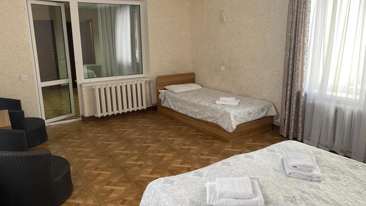 Zelenyi Kampus Hotel Odessa Exterior foto