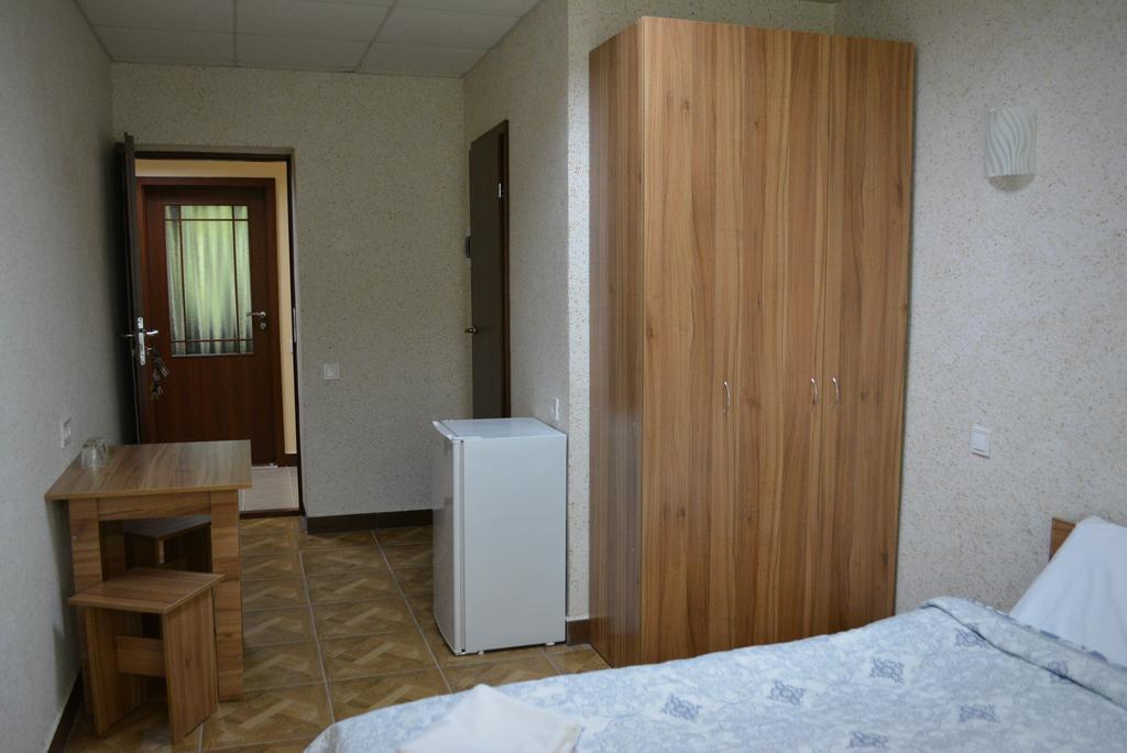 Zelenyi Kampus Hotel Odessa Exterior foto