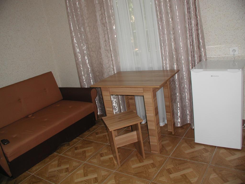 Zelenyi Kampus Hotel Odessa Exterior foto
